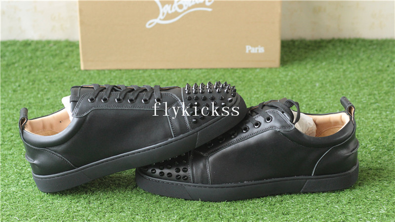 Super High End Christian Louboutin Flat Sneaker Low Top Black Leather